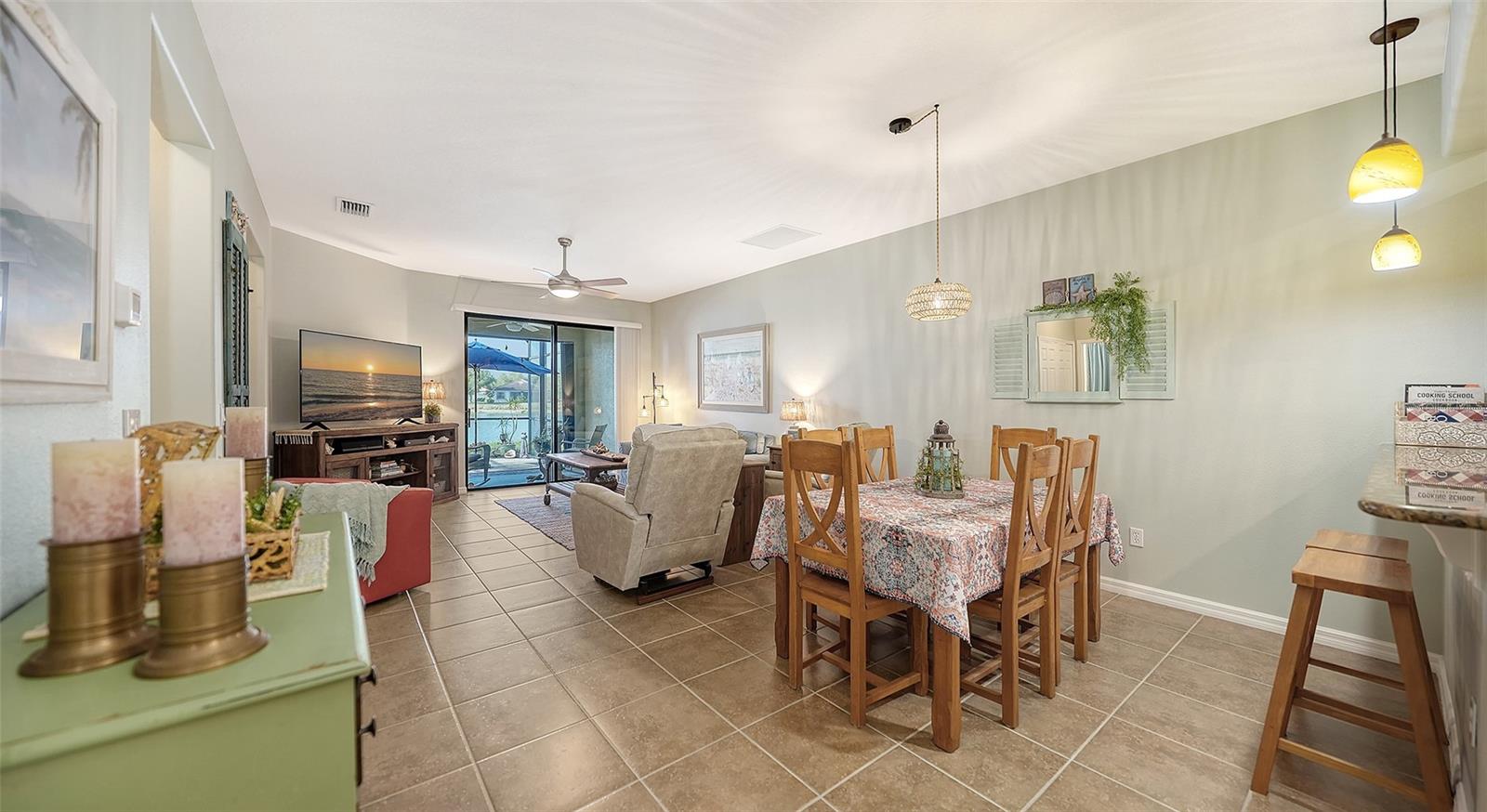 VENETIAN FALLS - Residential