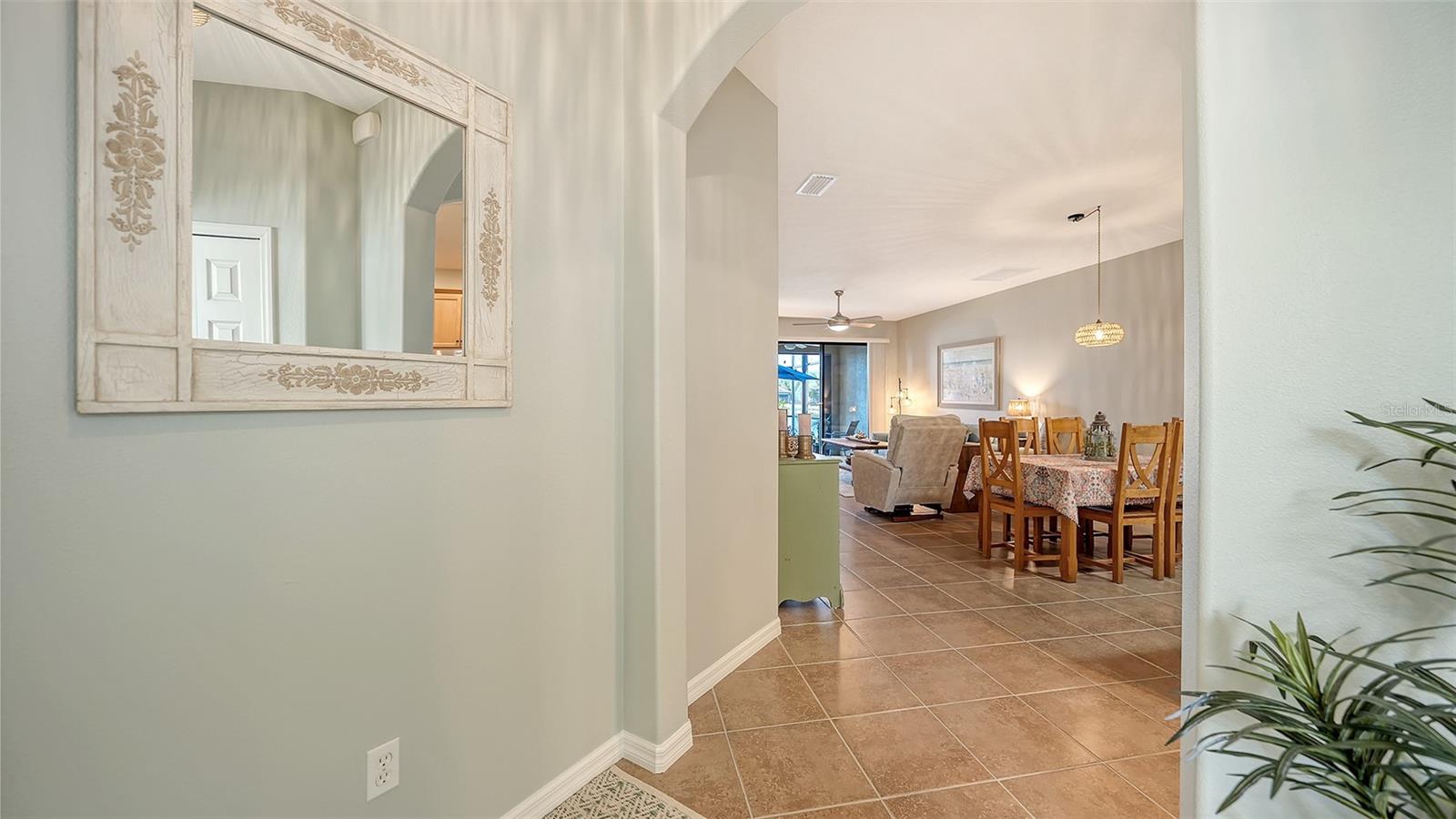 VENETIAN FALLS - Residential