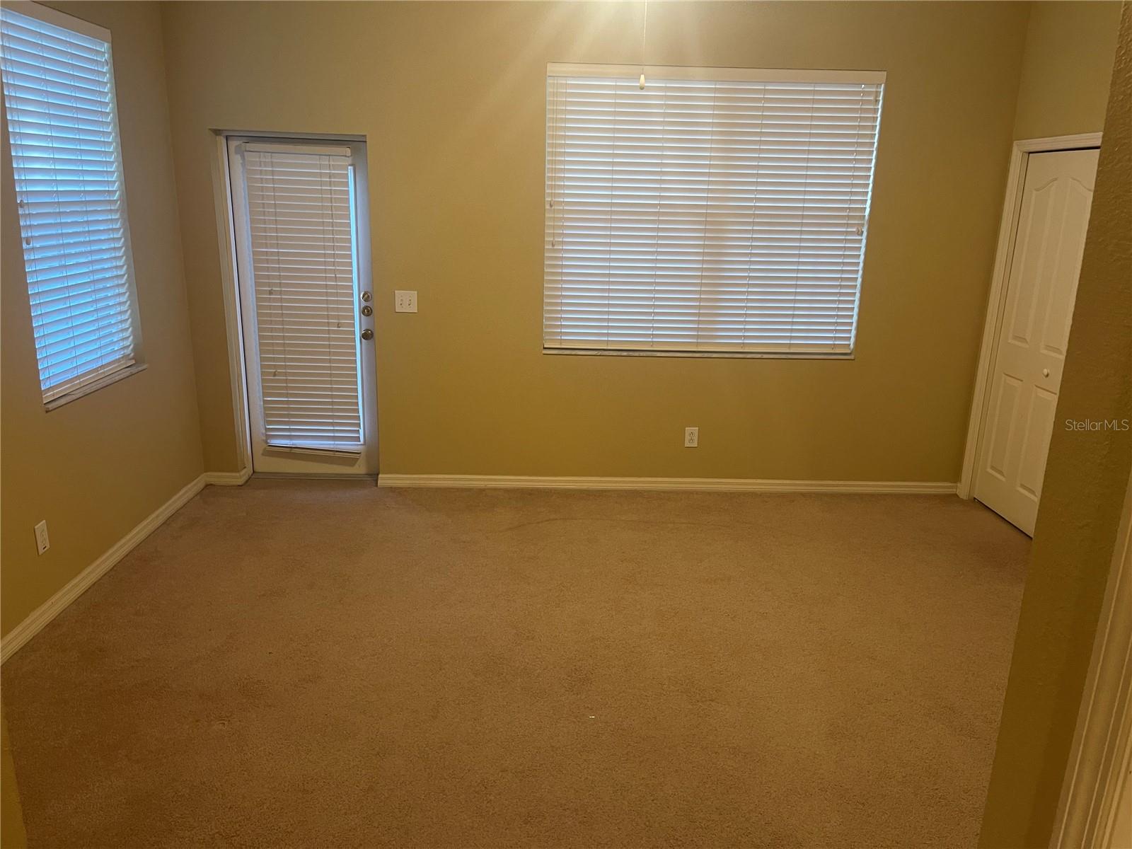 BAYSHORE POINTE TWNHMS PHAS - Residential Lease