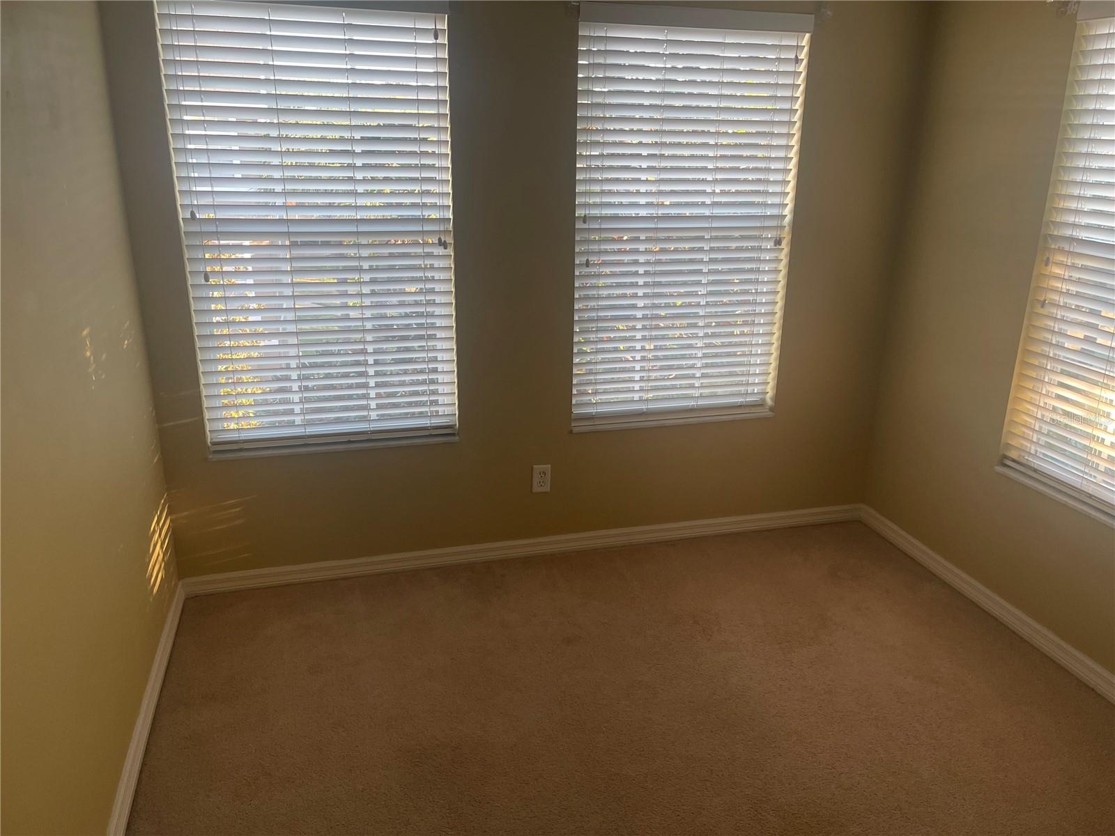 BAYSHORE POINTE TWNHMS PHAS - Residential Lease