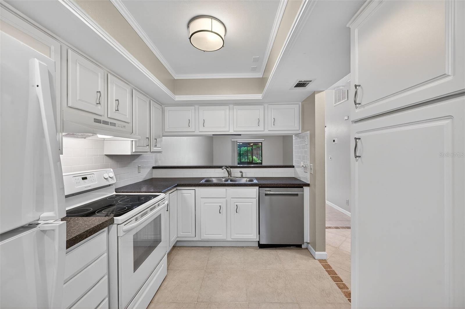 WOODS AT ANDERSON PARK CONDO THE - Residential