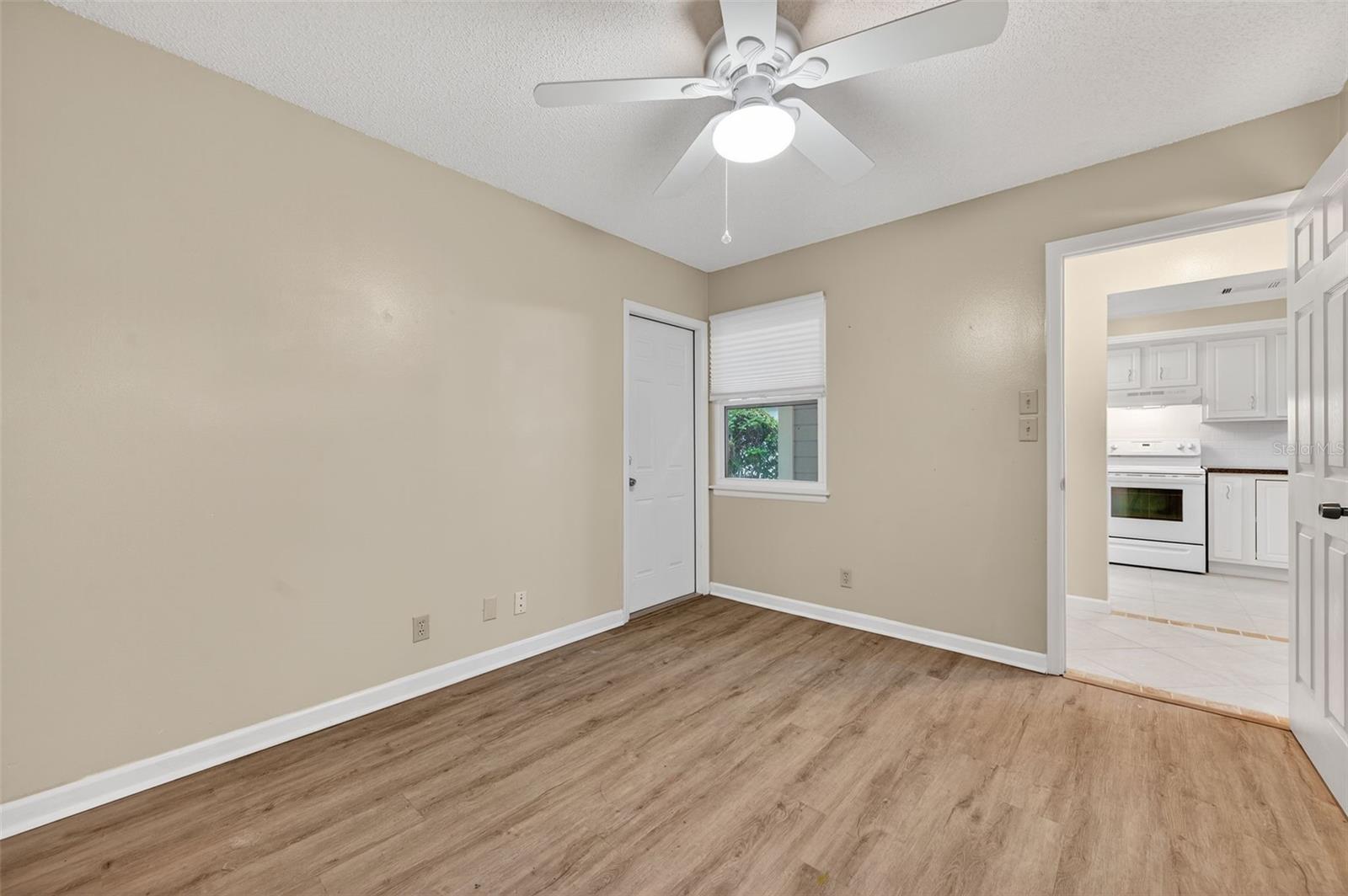 WOODS AT ANDERSON PARK CONDO THE - Residential