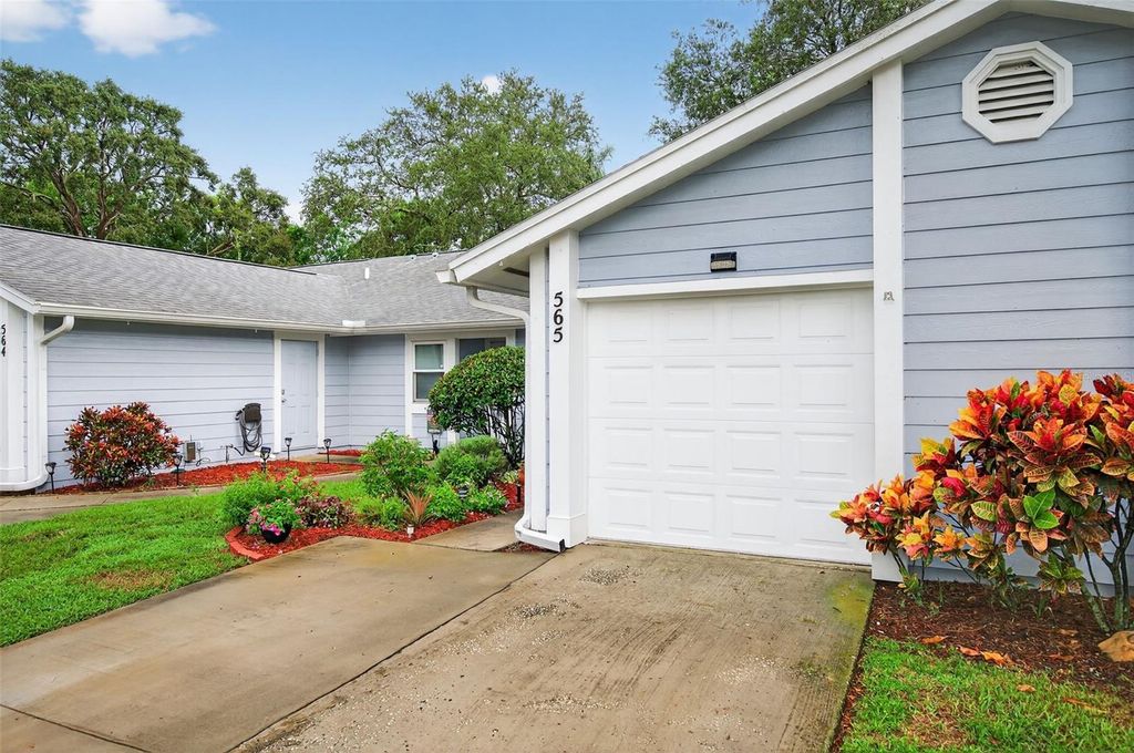 Photo of 39650 Us Highway 19 N #565, Tarpon Springs, FL 34689 (MLS # TB8420057)