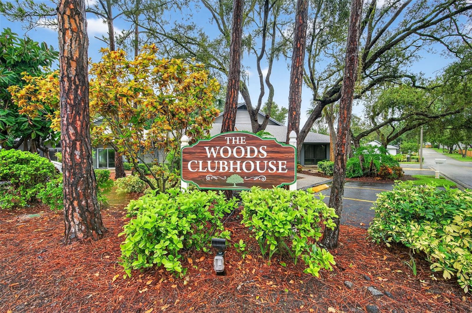 WOODS AT ANDERSON PARK CONDO THE - Residential