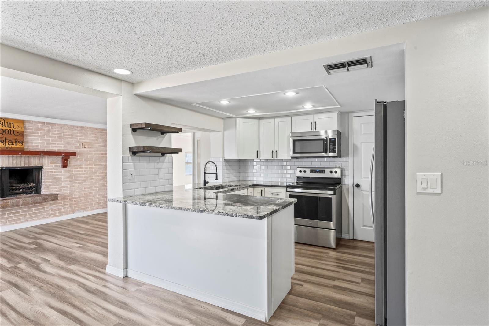 BEACON SQUARE - Residential