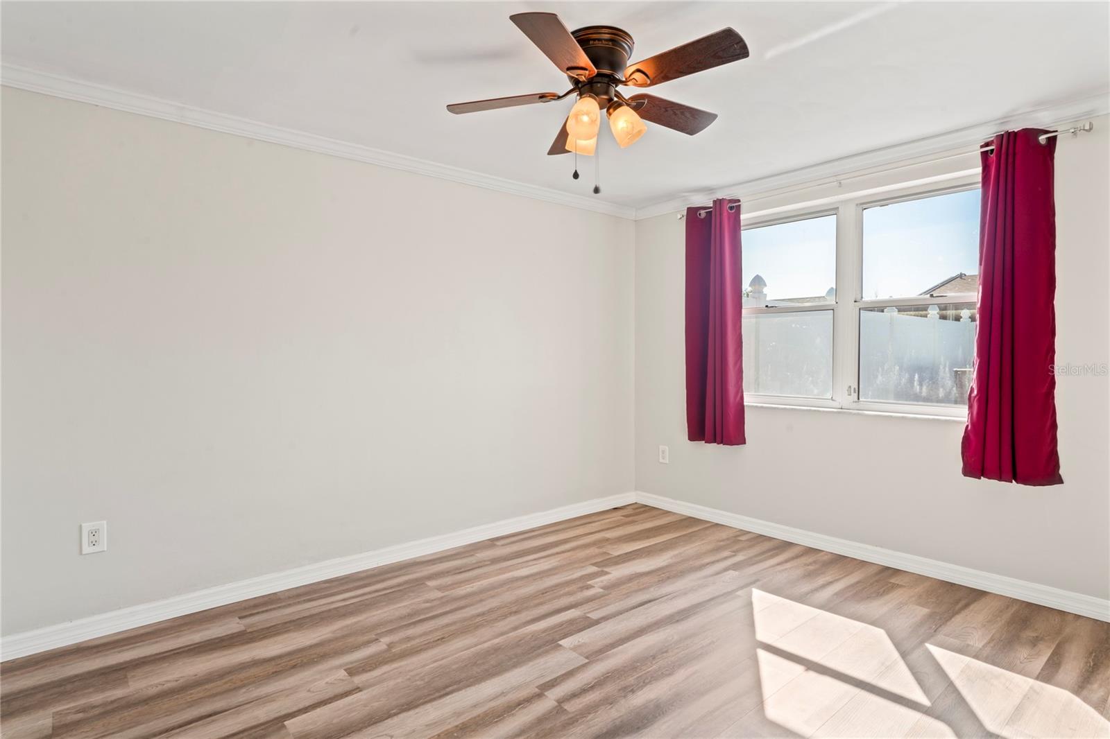 BEACON SQUARE - Residential