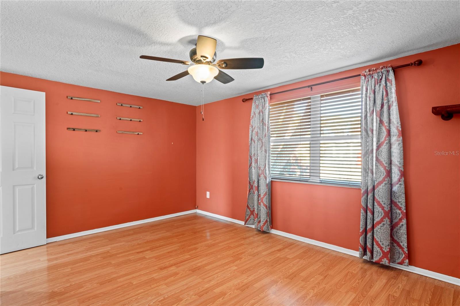 BEACON SQUARE - Residential