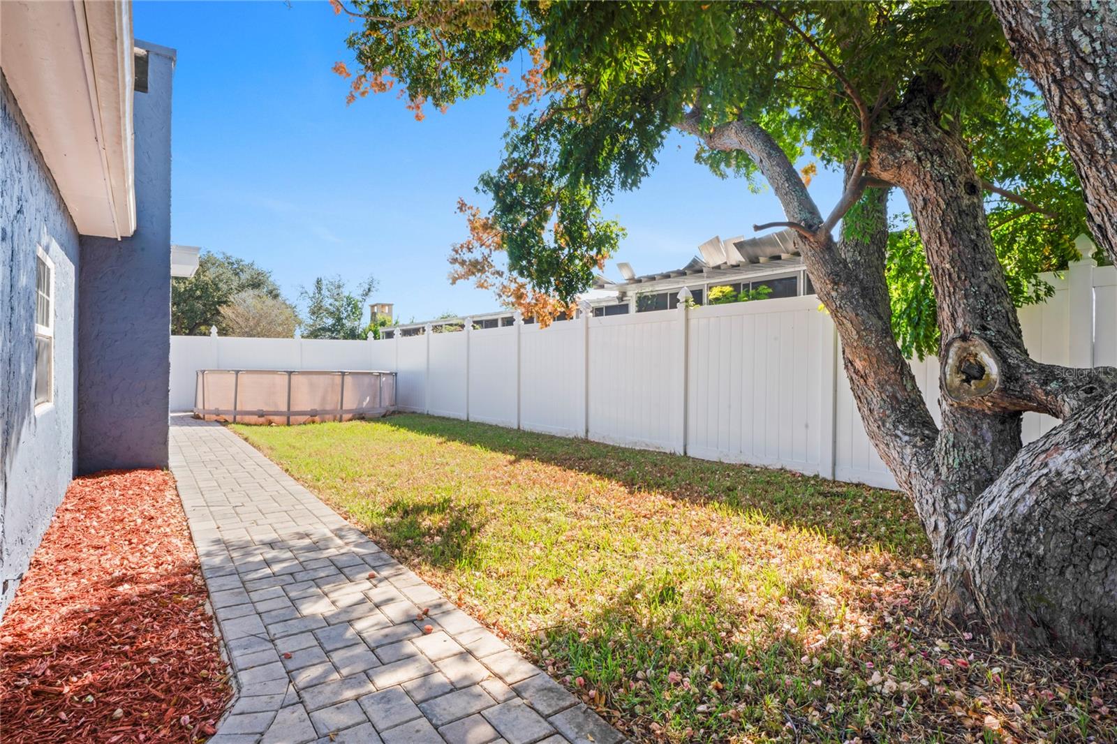 BEACON SQUARE - Residential