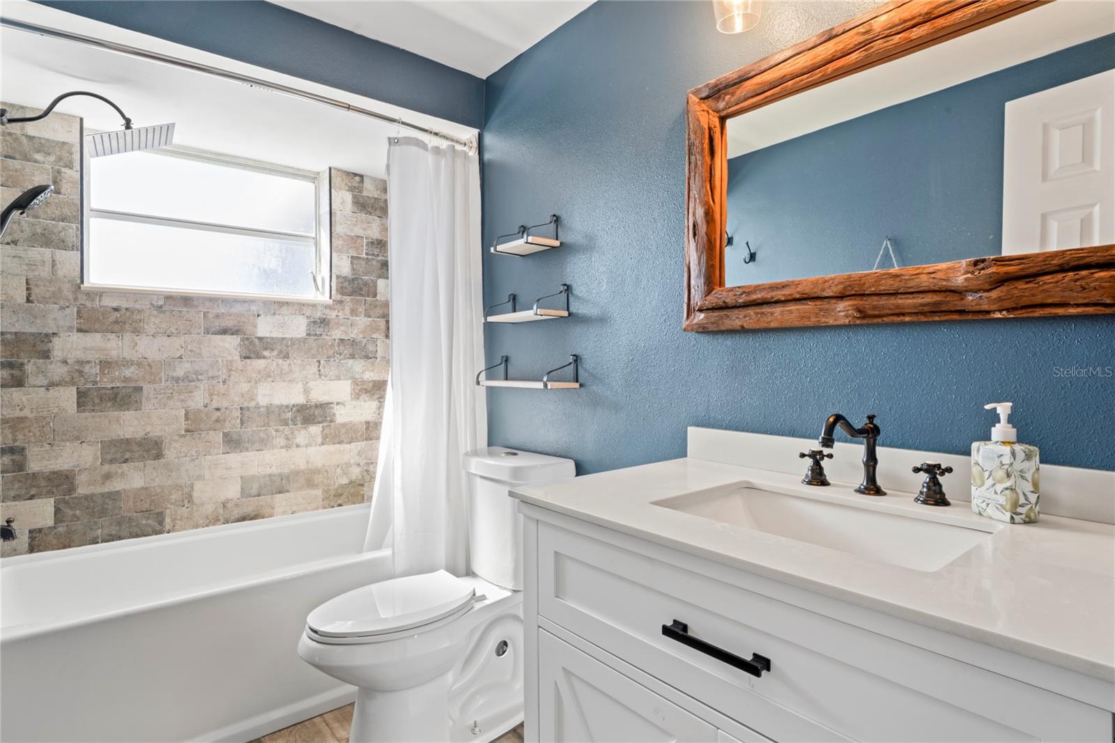 BEACON SQUARE - Residential