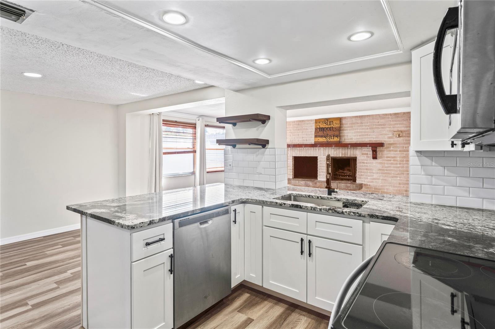 BEACON SQUARE - Residential