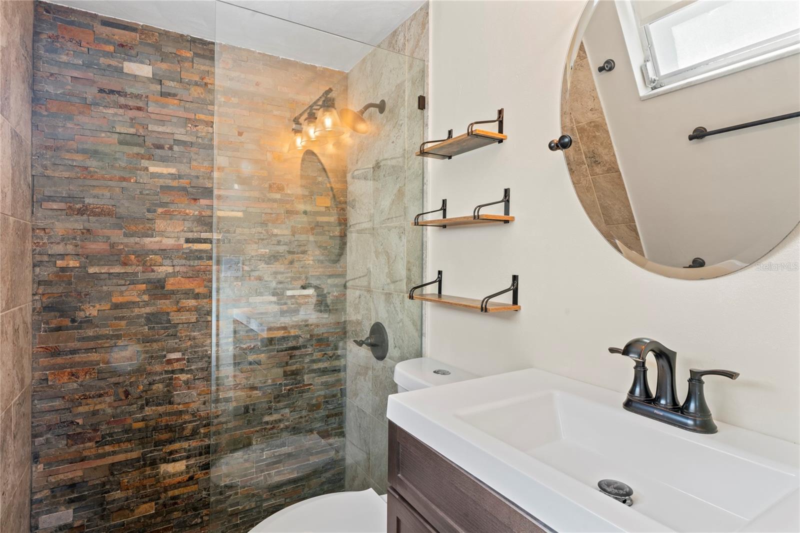 BEACON SQUARE - Residential