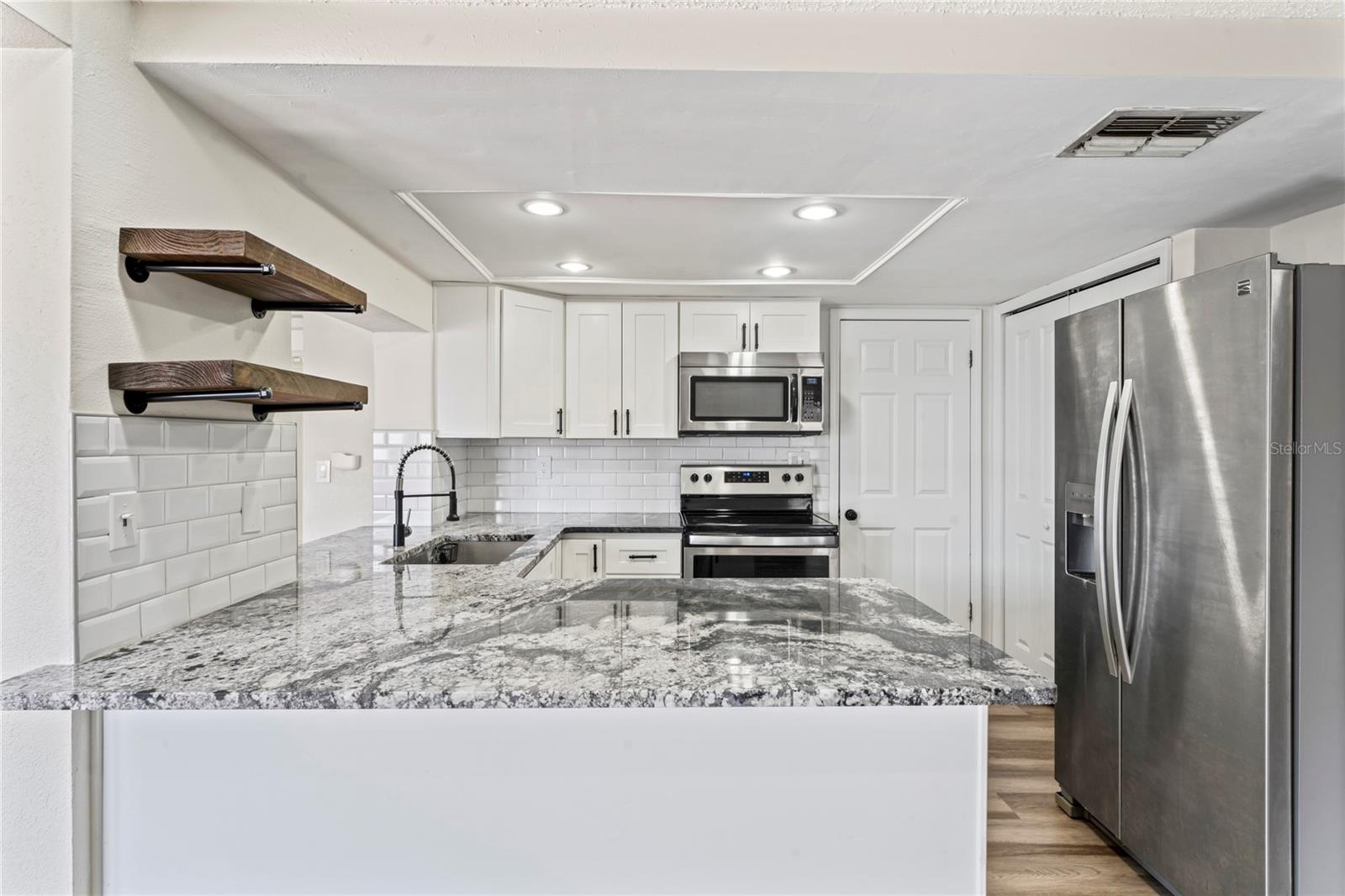 BEACON SQUARE - Residential