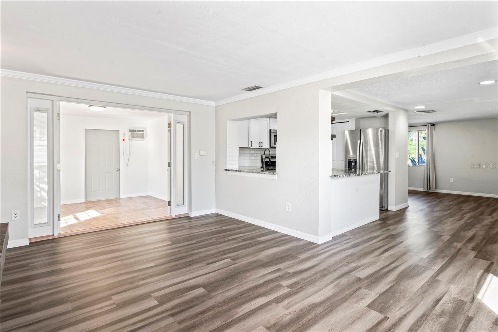 BEACON SQUARE - Residential