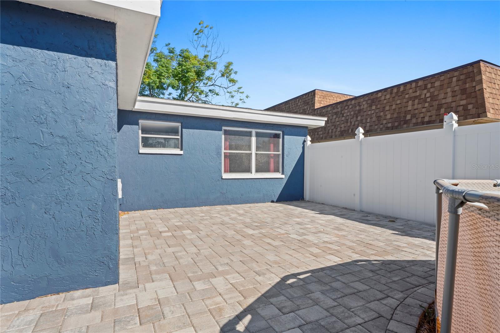 BEACON SQUARE - Residential