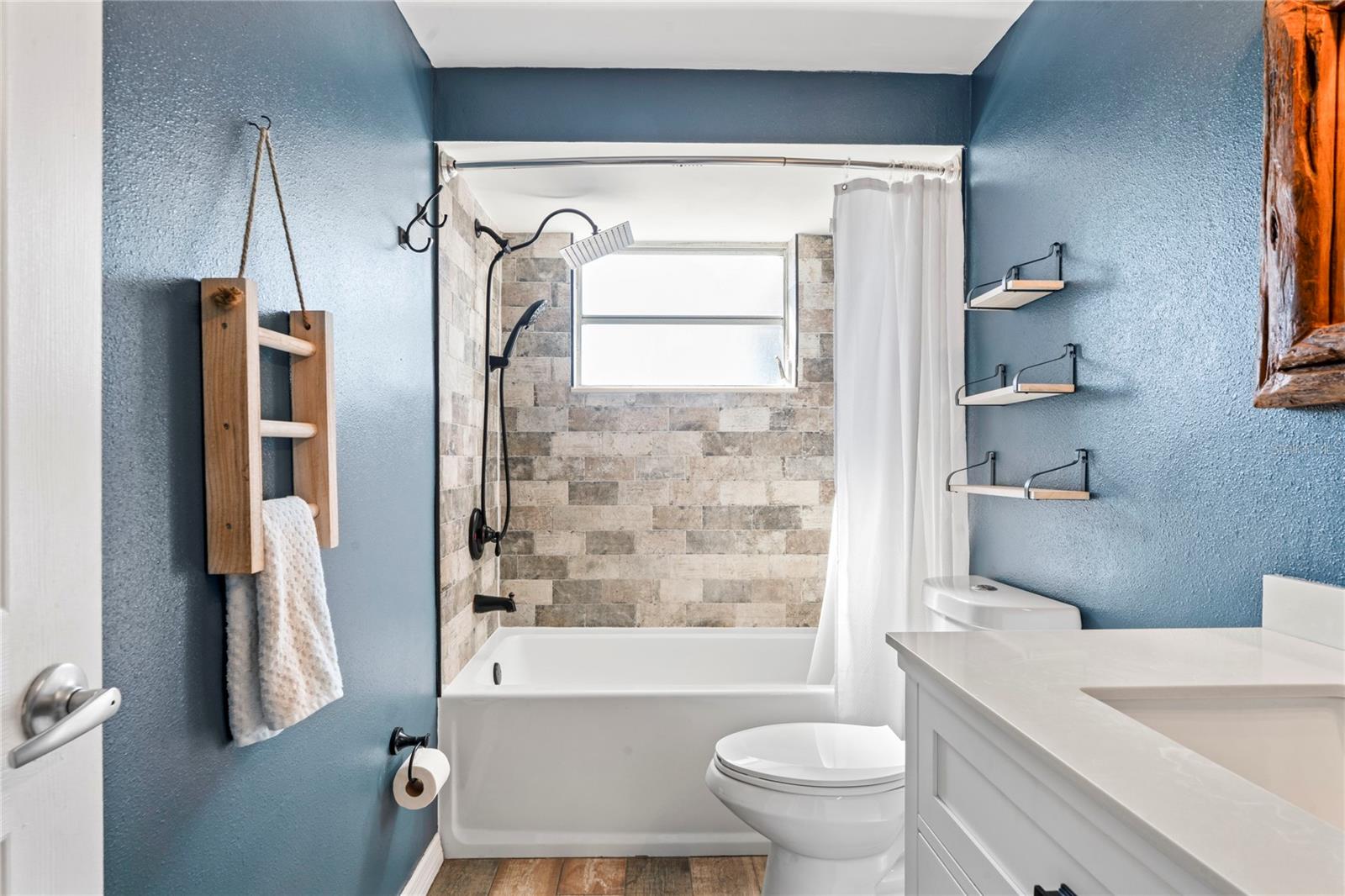 BEACON SQUARE - Residential