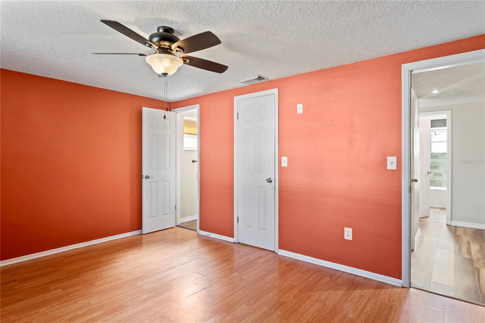 BEACON SQUARE - Residential