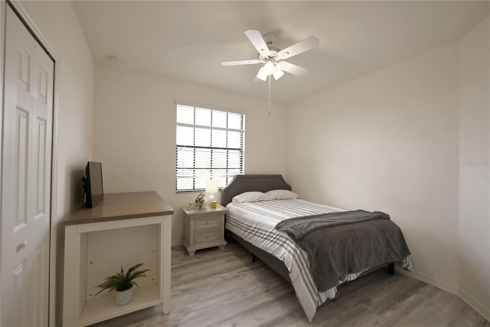 TERRACE II AT LAKEWOOD NATIONAL PH 2 - Residential Lease
