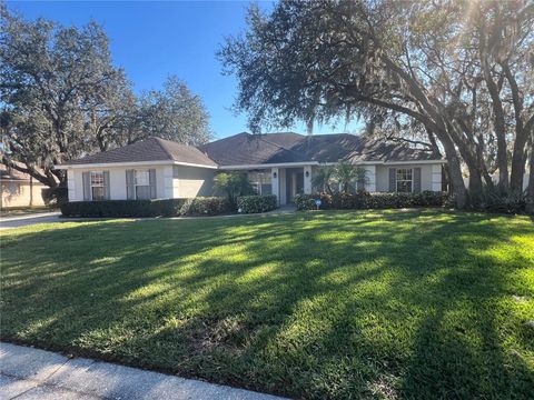 A home in LAKELAND