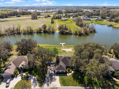 A home in LAKELAND