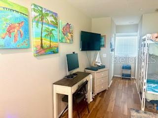 HIDEAWAY BAY BEACH CLUB - Residential