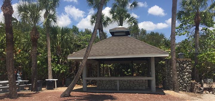 HIDEAWAY BAY BEACH CLUB - Residential