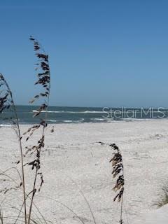 HIDEAWAY BAY BEACH CLUB - Residential