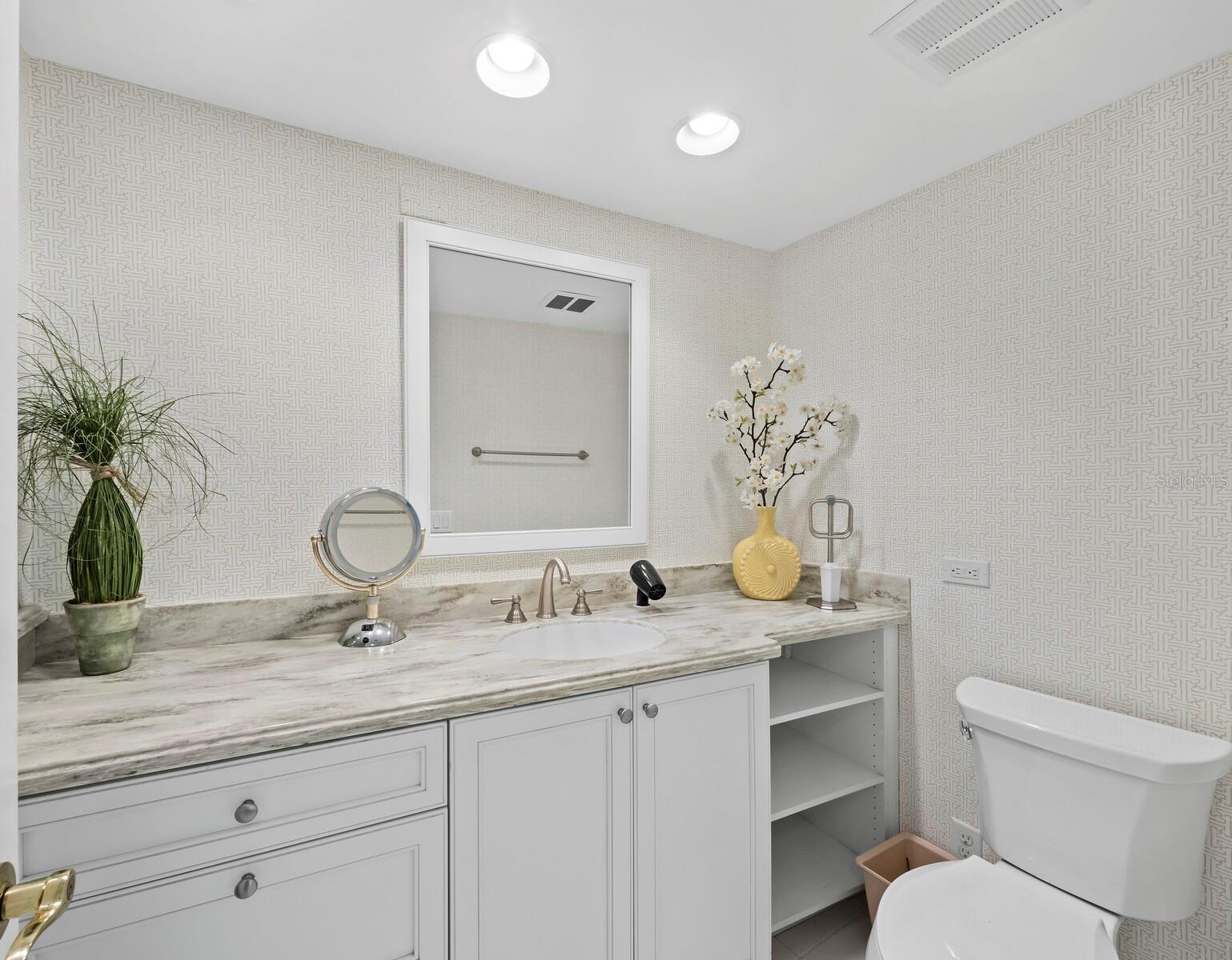 SANDS POINT - Residential