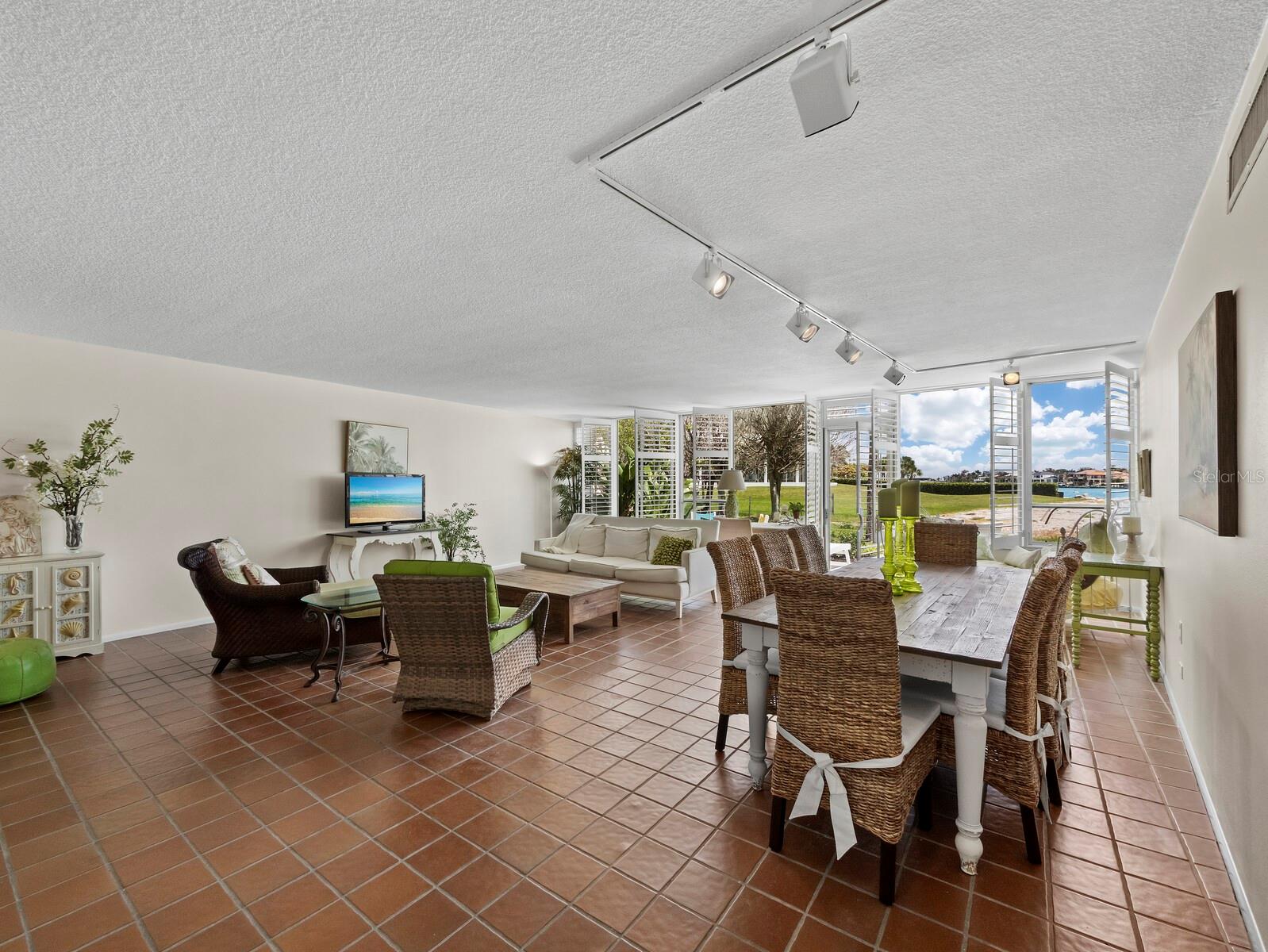 SANDS POINT - Residential