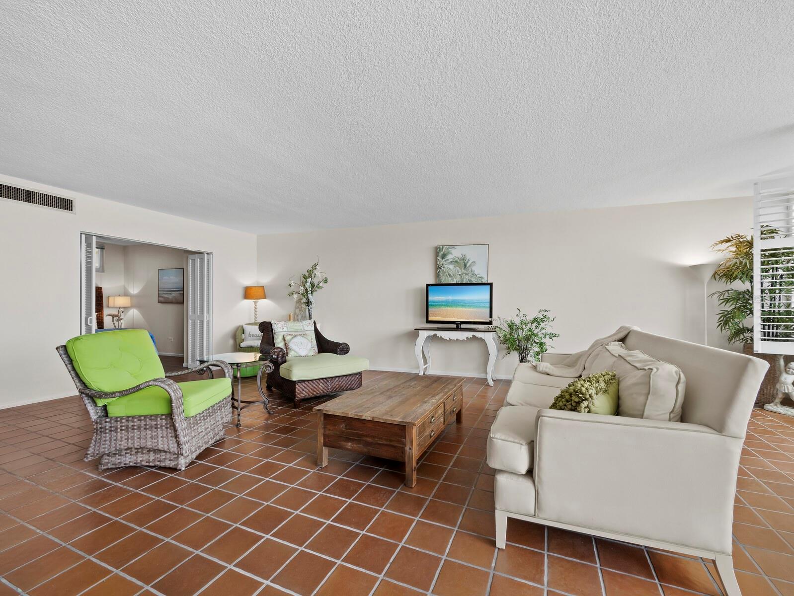 SANDS POINT - Residential