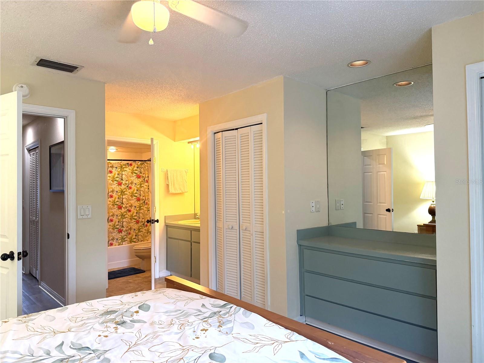 CYPRESS COVE - Residential