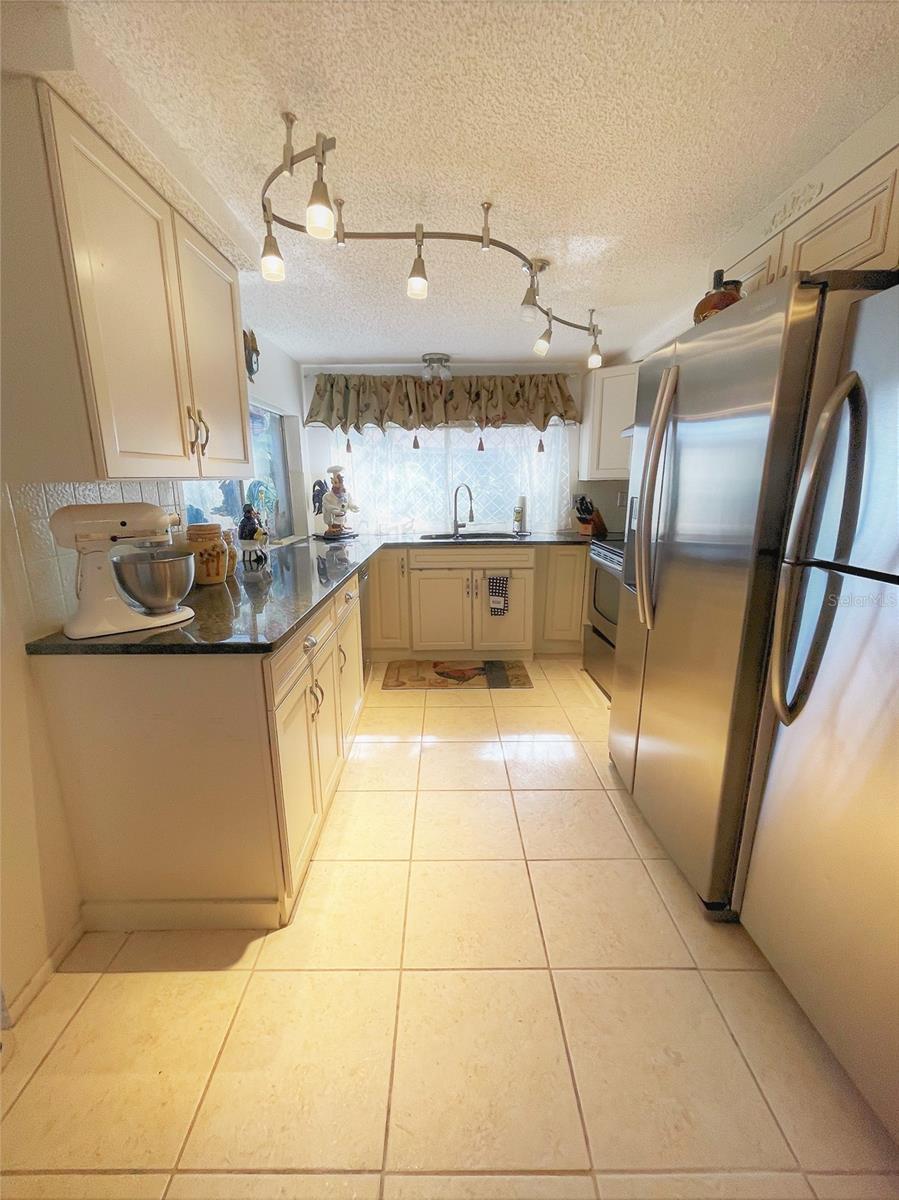 BEACON WOODS VILLAGE - Residential