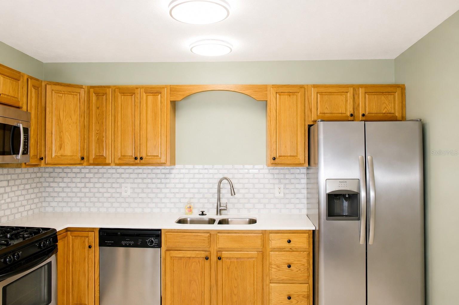 SUMMIT HOUSE - Residential