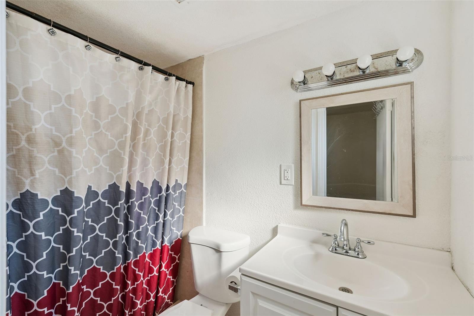 VILLAS AT SIGNAL HILL - Residential