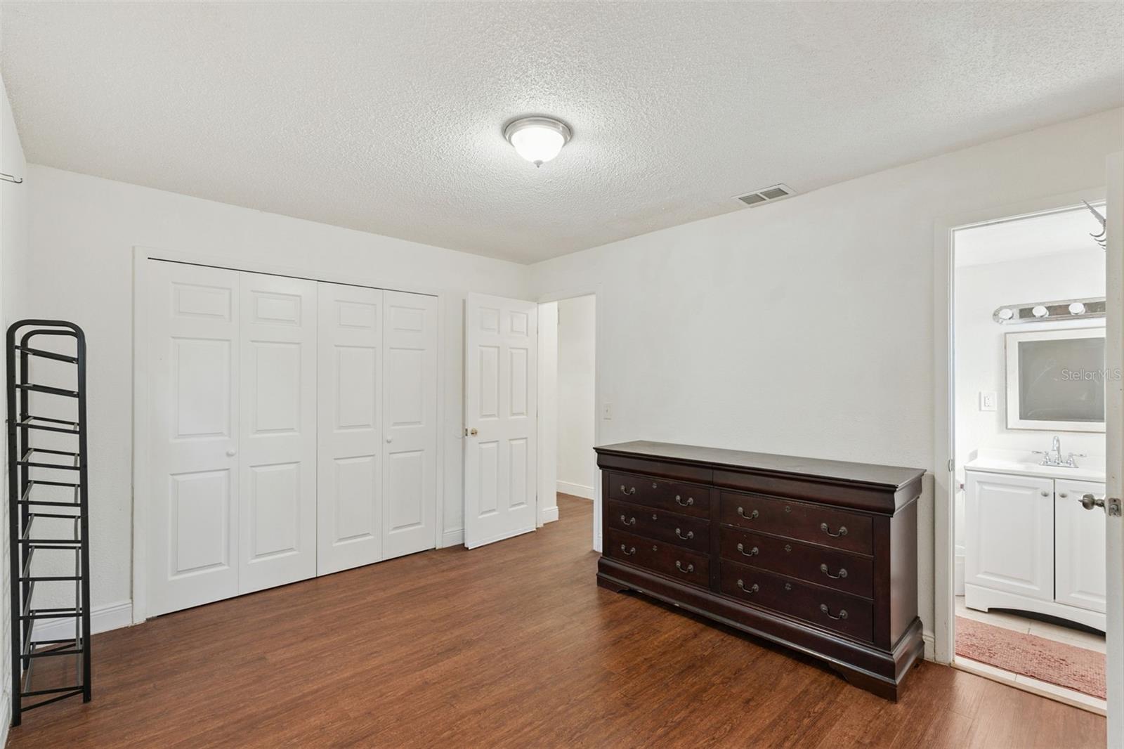 VILLAS AT SIGNAL HILL - Residential