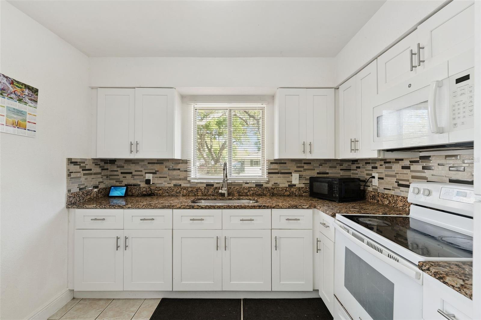 VILLAS AT SIGNAL HILL - Residential