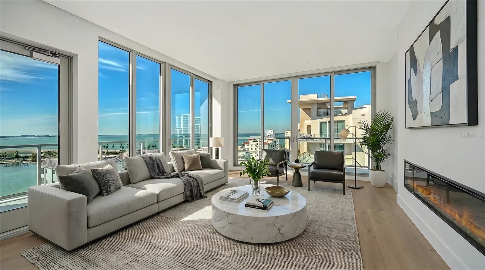 253 GOLDEN GATE POINT 902