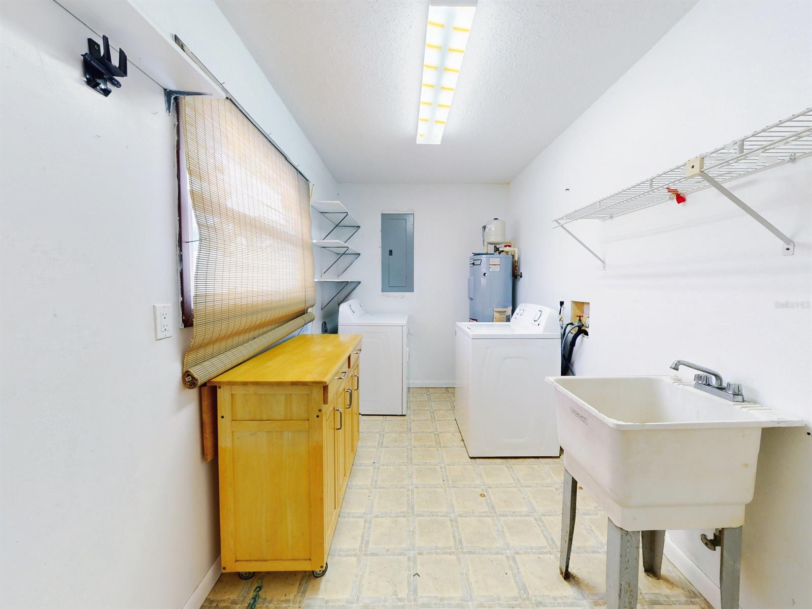 Florida Shores 01 - Residential