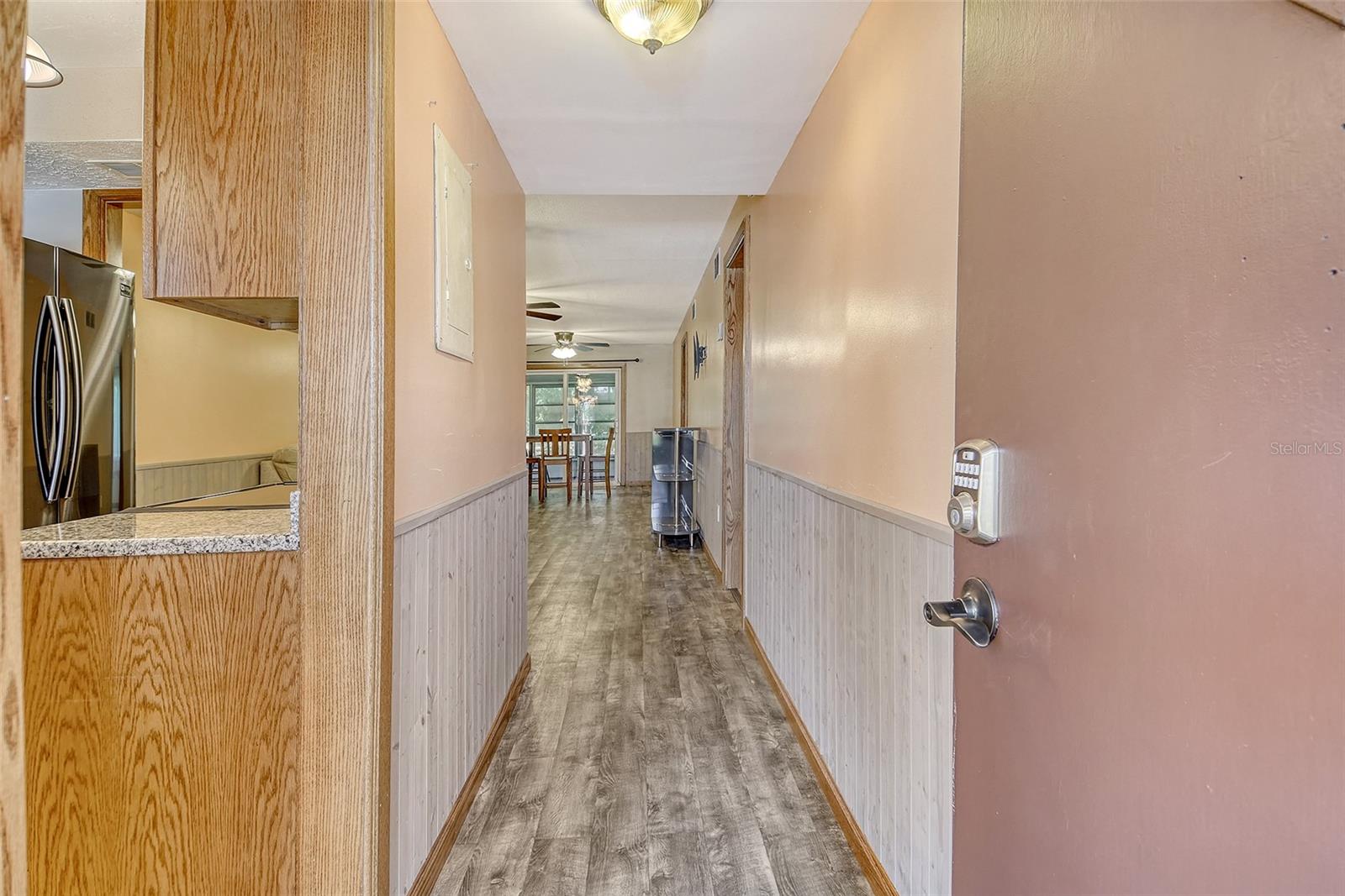 BAYSHORE ON THE LAKE APTS SEC 1 - Residential