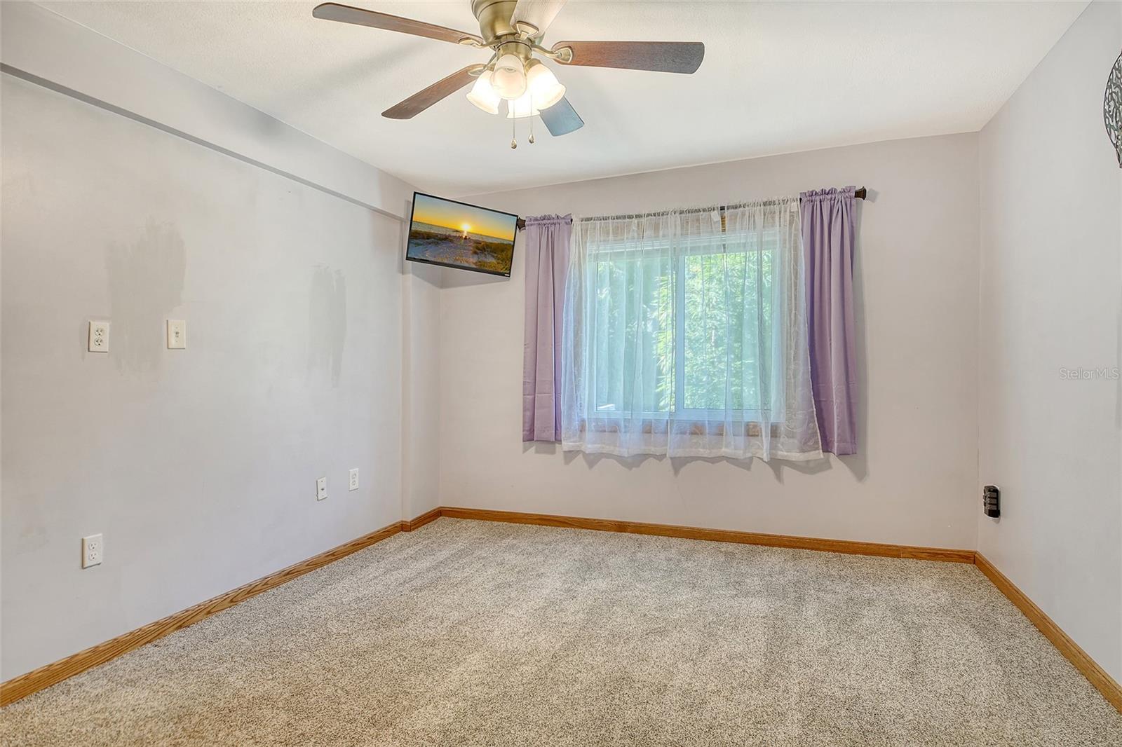 BAYSHORE ON THE LAKE APTS SEC 1 - Residential