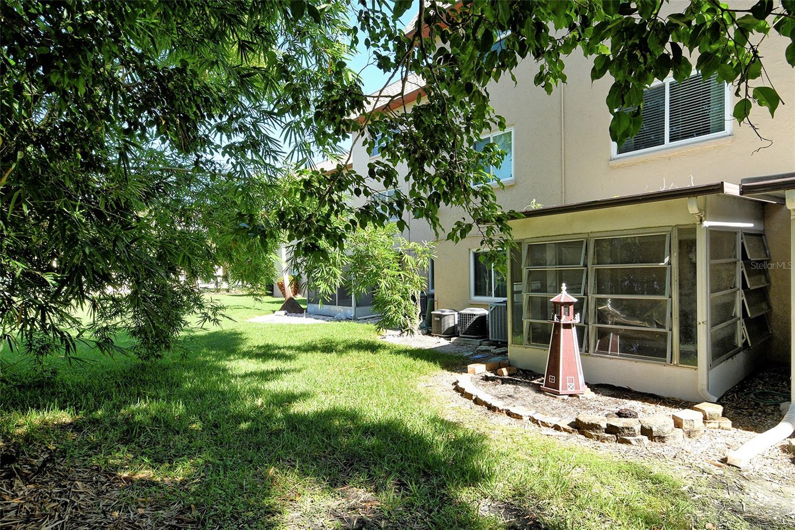 BAYSHORE ON THE LAKE APTS SEC 1 - Residential