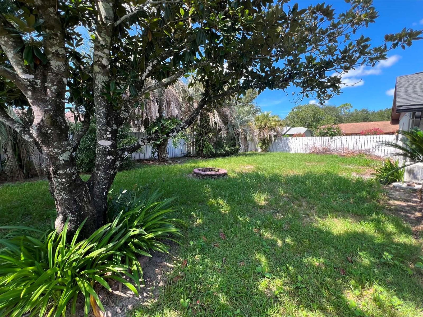 8936 ROSE HILL DRIVE
