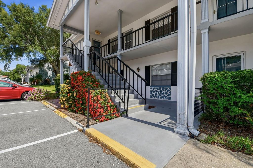 Photo of 100 Glennes Lane #204, Dunedin, FL 34698 (MLS # TB8522007)