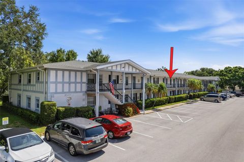 Photo of 100 Glennes Lane #204, Dunedin, FL 34698 (MLS # TB8522007)
