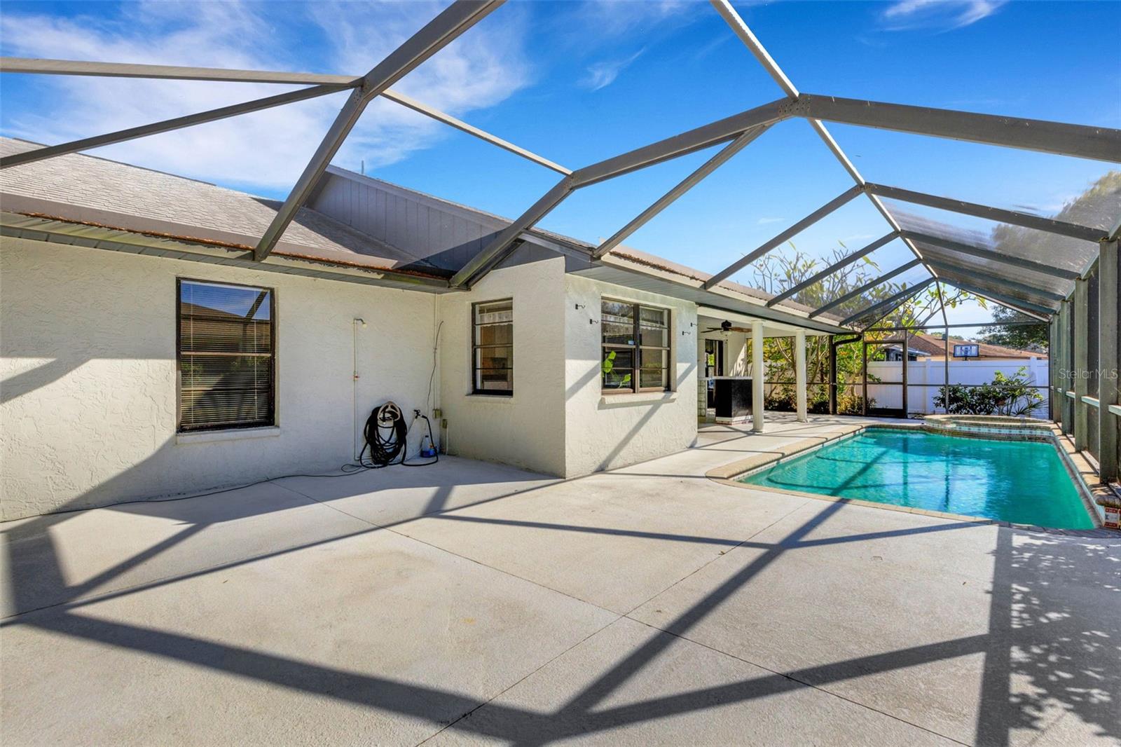 CEDAR CREEK - Residential