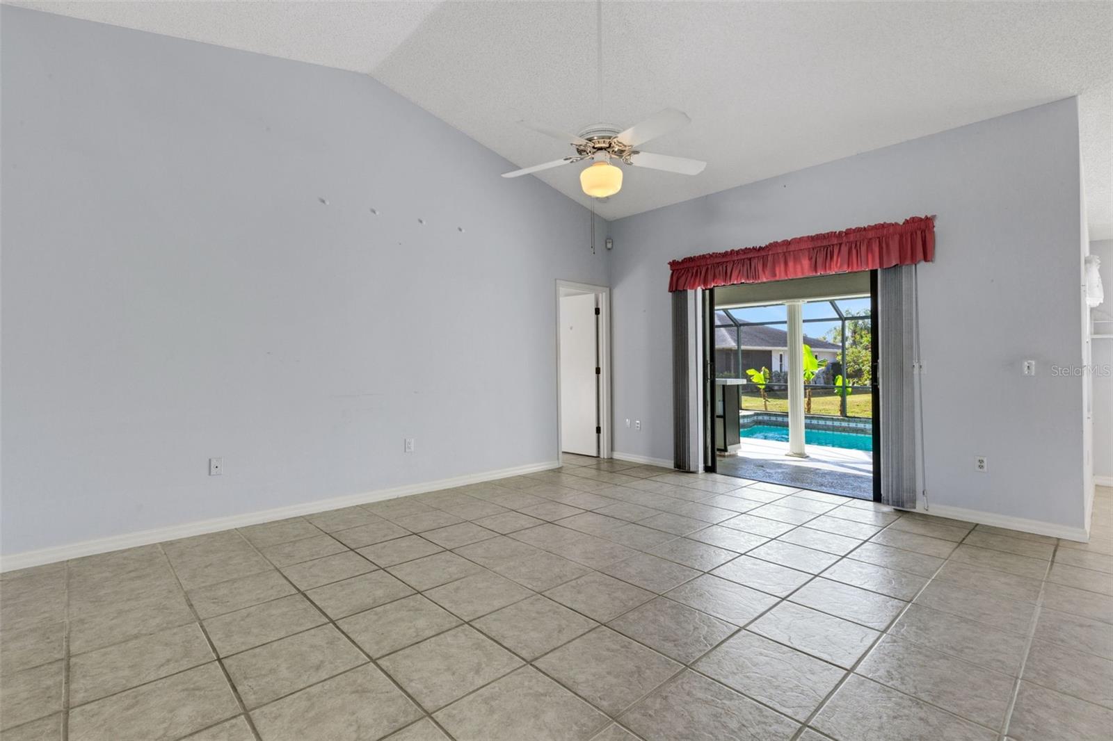 CEDAR CREEK - Residential