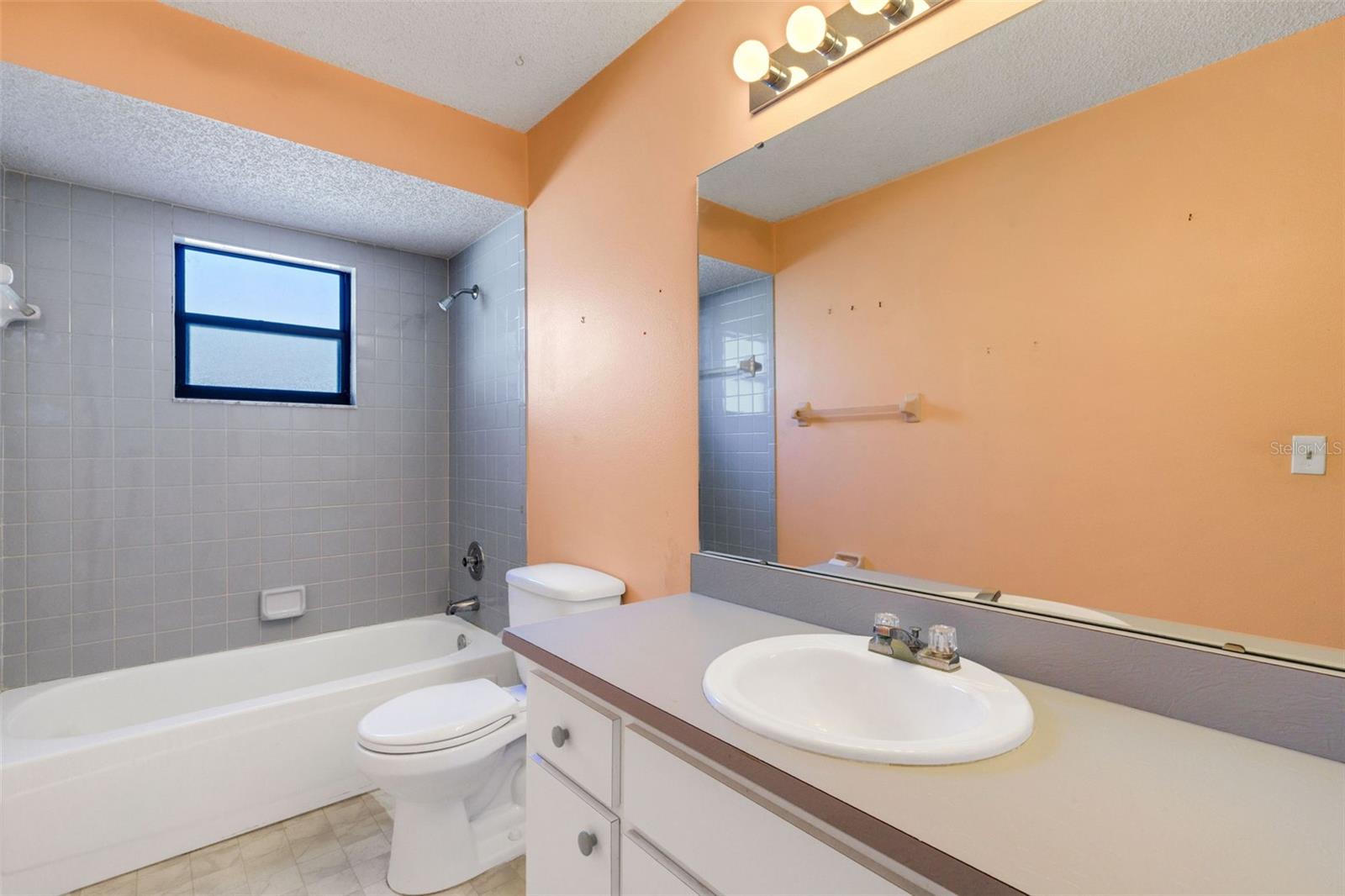 CEDAR CREEK - Residential