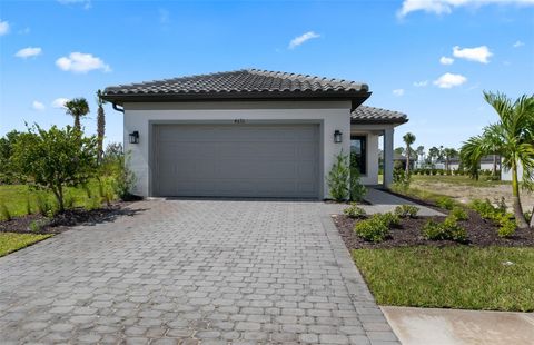 A home in NORTH PORT