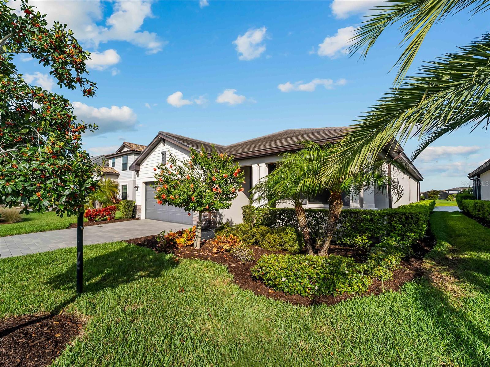 LORRAINE LAKES PH I - Residential