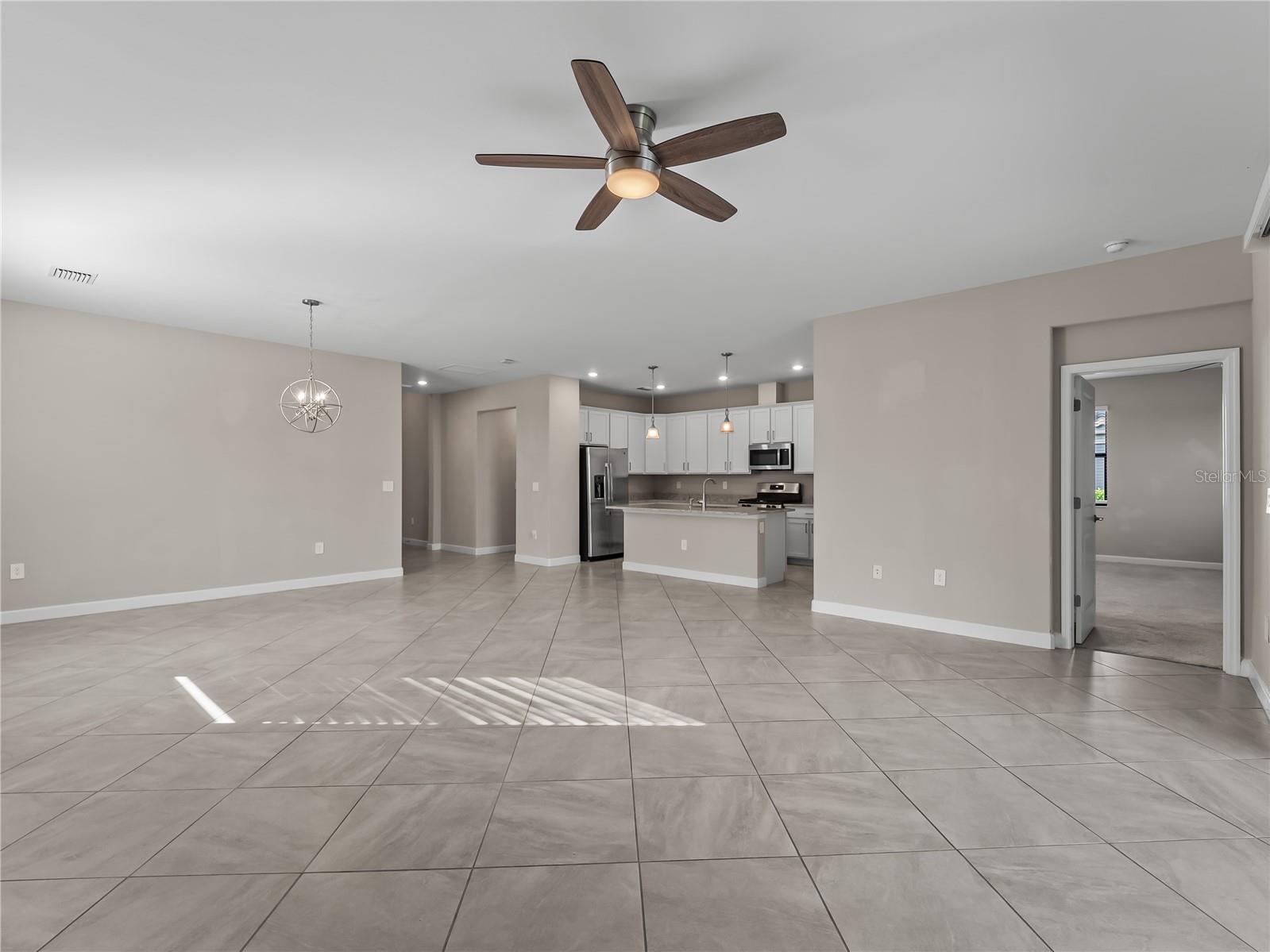 LORRAINE LAKES PH I - Residential