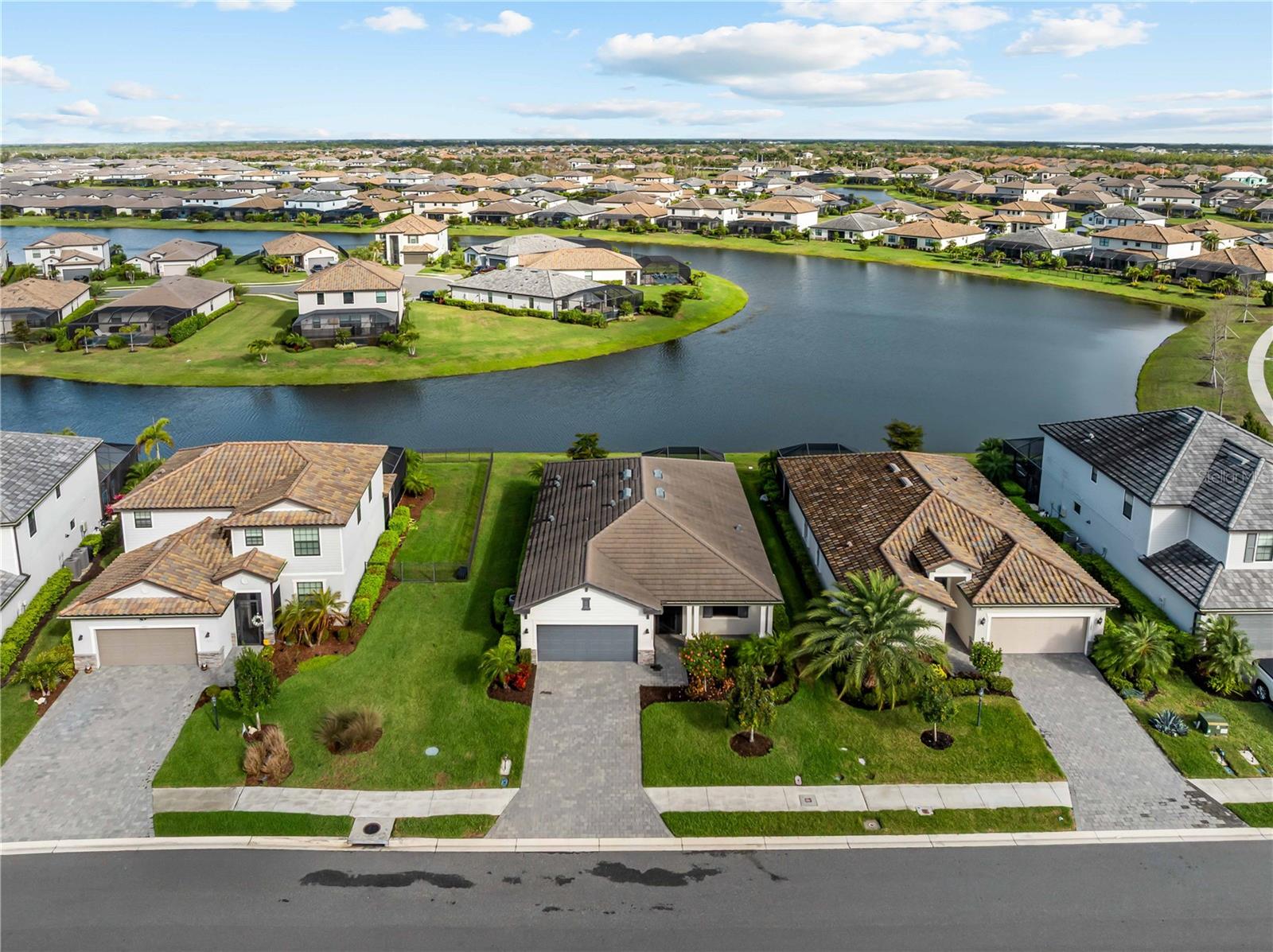 LORRAINE LAKES PH I - Residential